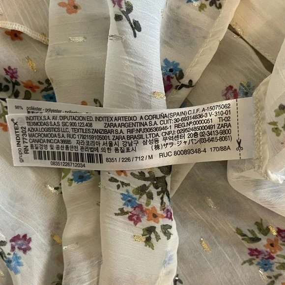 Euc Zara blouse, sheer, floral, metallic details, size Medium - Picture 10 of 13